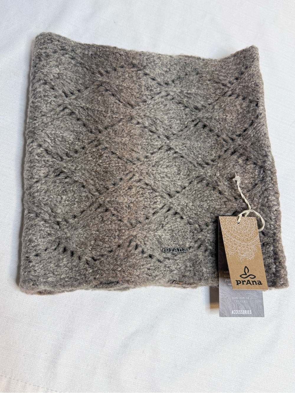 prAna Tawnie Infinity Scarf Gravel Gray Wool Blend Unisex One Size NWT